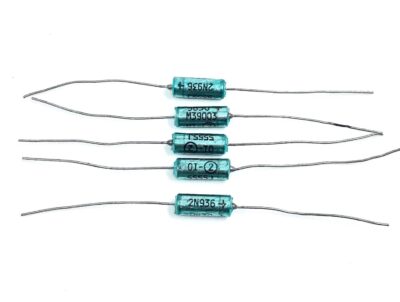 5PCS Vishay Sprague M39003-01-5555 2.7 µF Tantalum Capacitors 100V ±5%