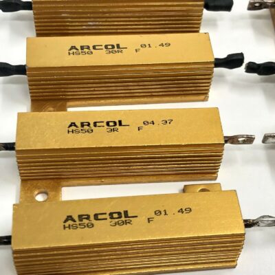 28 Pcs Lot - Arcol 30Ω 50W Wire Wound Chassis Mount Resistor HS50 30R J ±5%