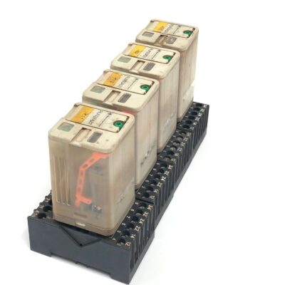 4 Pcs - Socket Relay Telemecanique RUN33A22P7 Universal Relay 3W 10A 230V