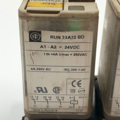 4 Pcs - Socket Relay Telemecanique RUN33A22P7 Universal Relay 3W 10A 230V
