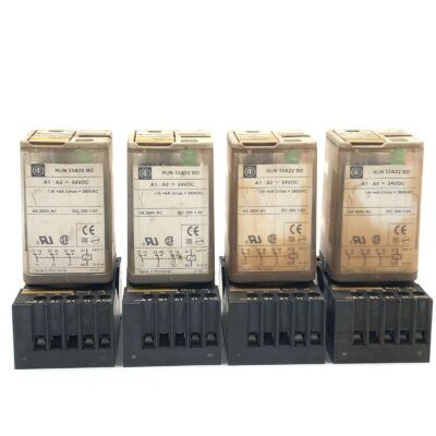 4 Pcs - Socket Relay Telemecanique RUN33A22P7 Universal Relay 3W 10A 230V