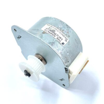 Japan Servo KZ54FP4-715 Motor 5.6ohm 2Phase