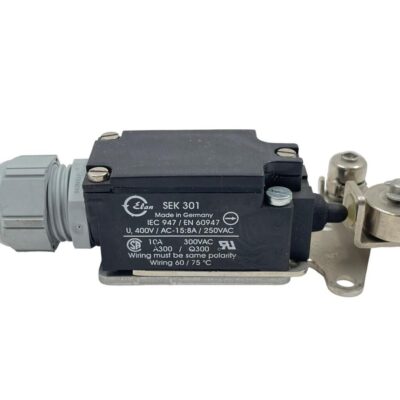 SCHMERSAL SEK301 10A 300VAC (NEW NO BOX)