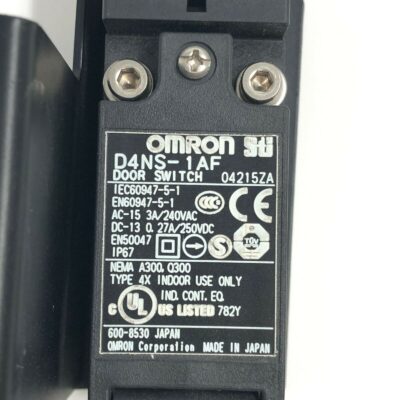 Omron Safety Limit Switch with Key Actuator, Plastic, NO/NC - D4NS-1AF