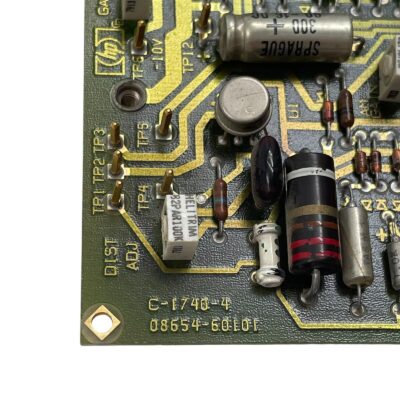 HP 8654B 10-520MHz Signal Generator 08654-60101 C-1740-4