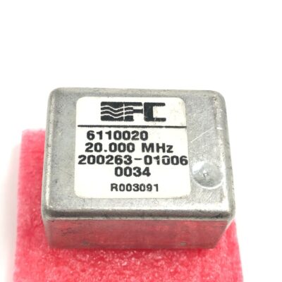 1PC OFC Crystal Oscillator 20.000MHZ 610020 200263-01006 0034 NOS