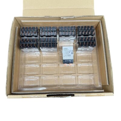 [8 PCS] OMRON G7J-2A2B-T-W1-DC12 Enclosed Relay (12VDC Coil) - 10 Pin - Bracket