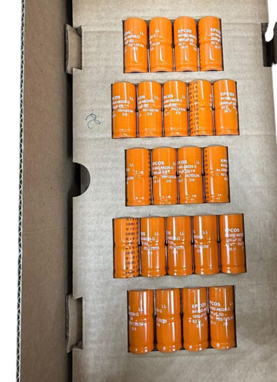 [22 Pcs] B41692A8228Q001 EPCOS Aluminium Capacitors 63VDC 2200uF 30%